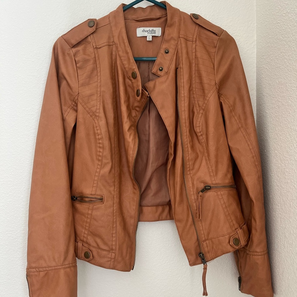 Tan lather jacket. Size xsmall. In great shape only worn a few times.